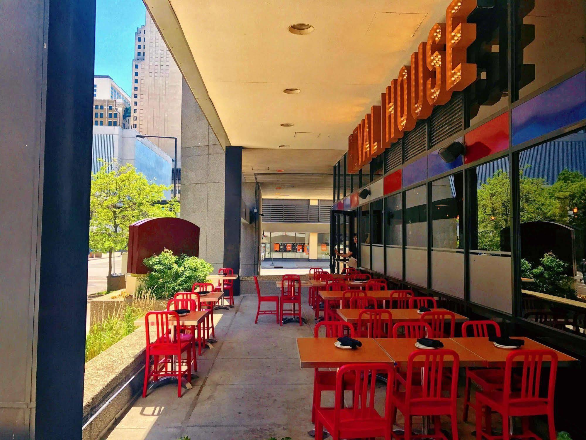 Doubletree By Hilton St Paul Downtown Hotel Saint Paul Exterior foto